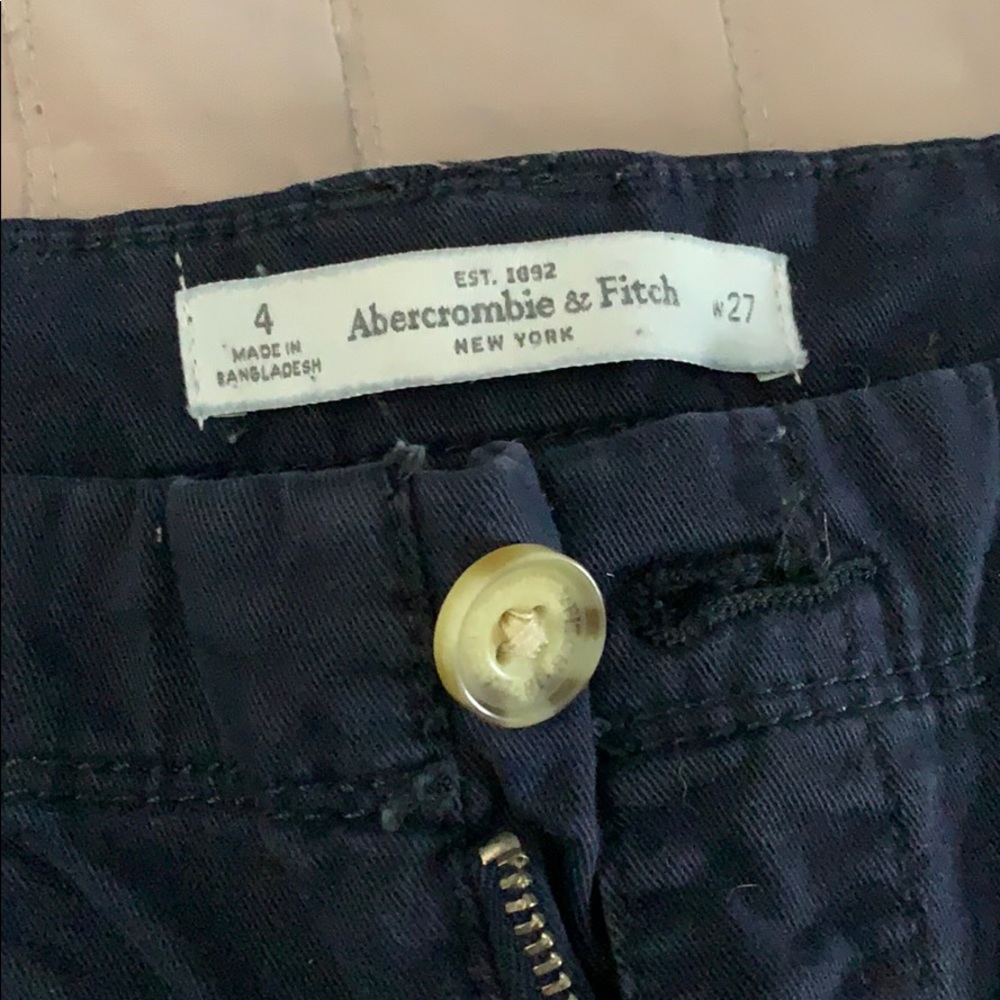 Shorts - Picture 2 of 3